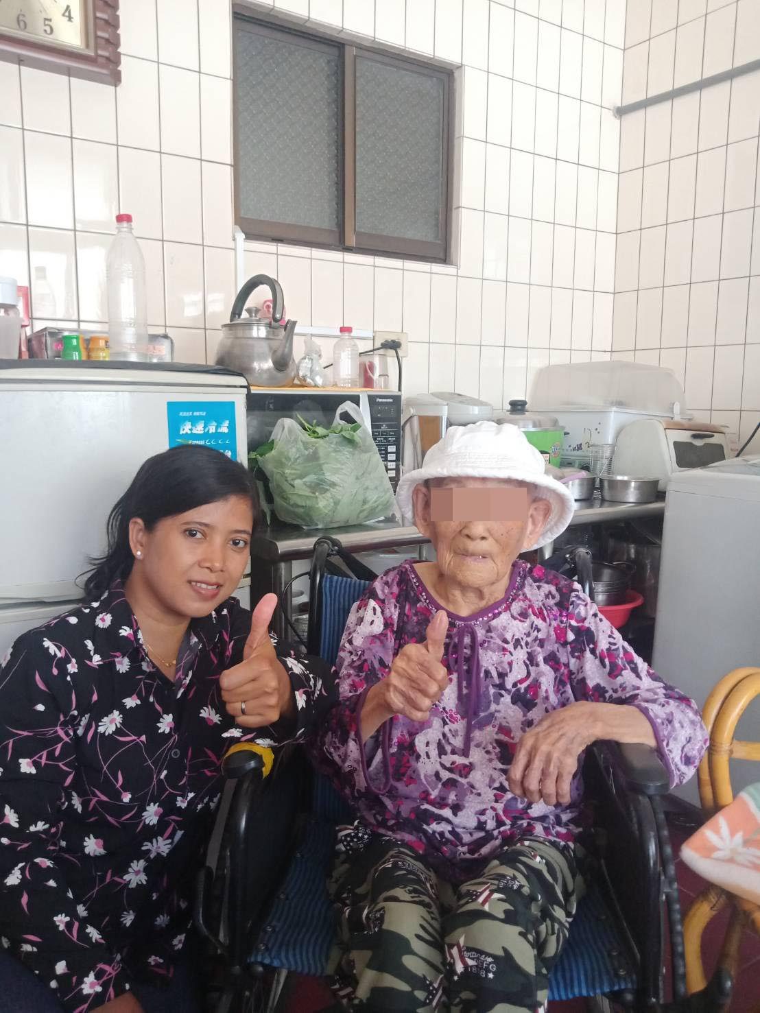 路竹趙大哥家外勞,以照顧奶奶5年多,與奶奶感情相當融洽