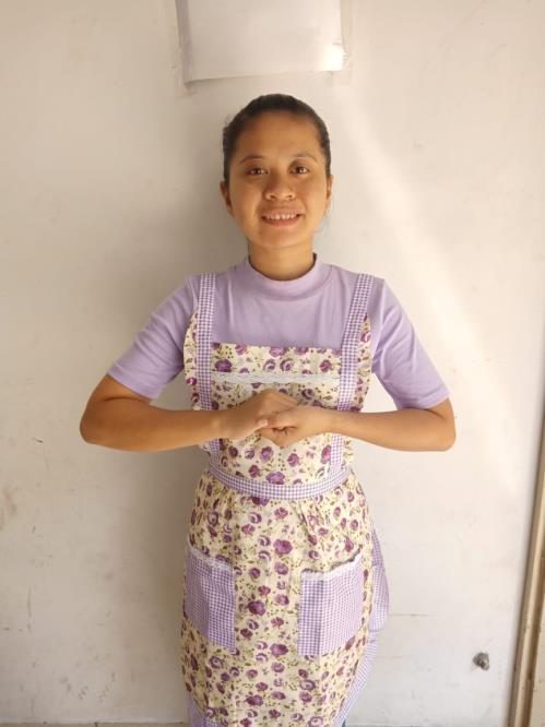 HERNI NAFALIA  合  妮